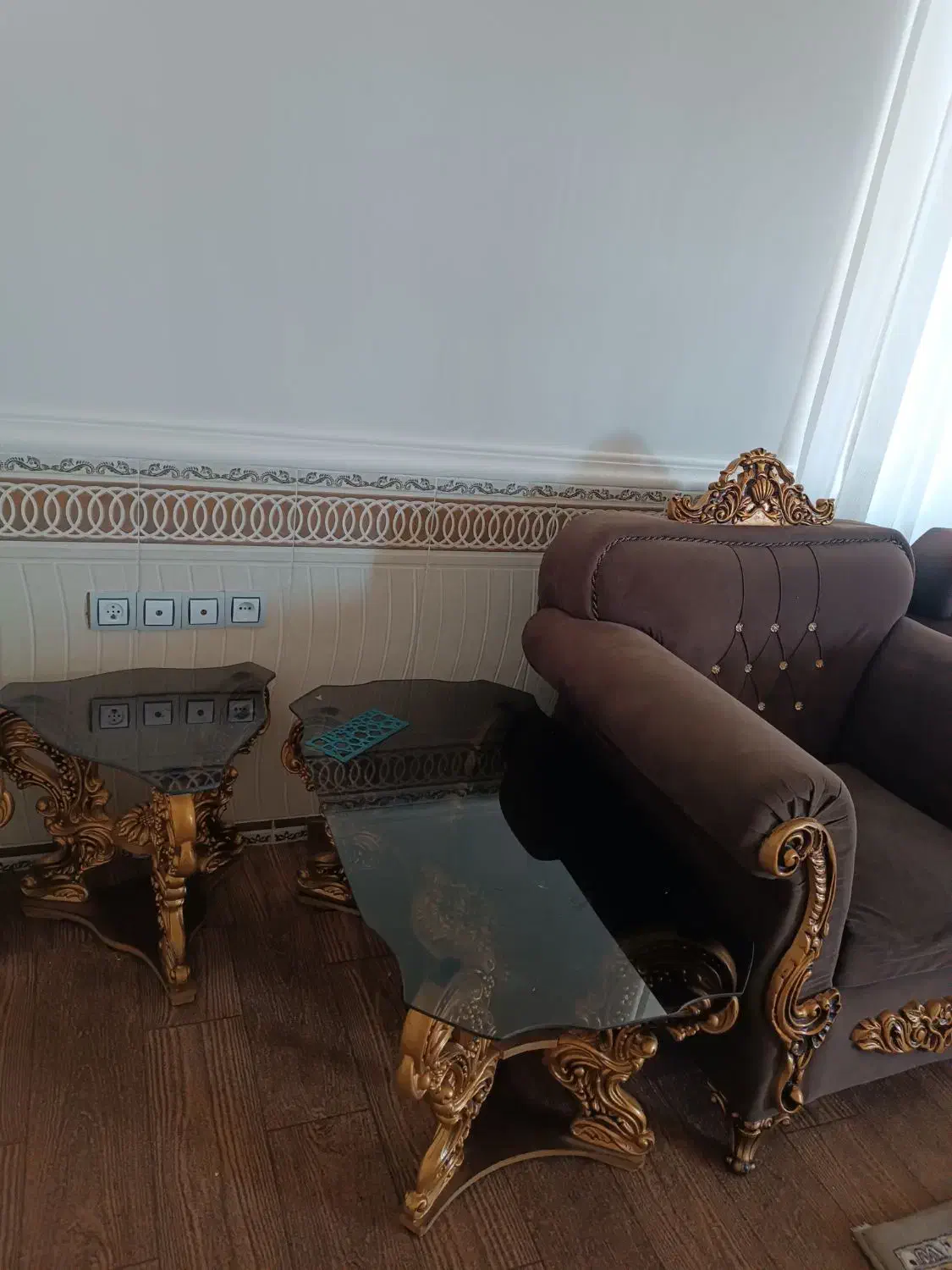 مبل ۷نفره تمیزوتازه|مبلمان خانگی و میز عسلی|بهار, |دیوار