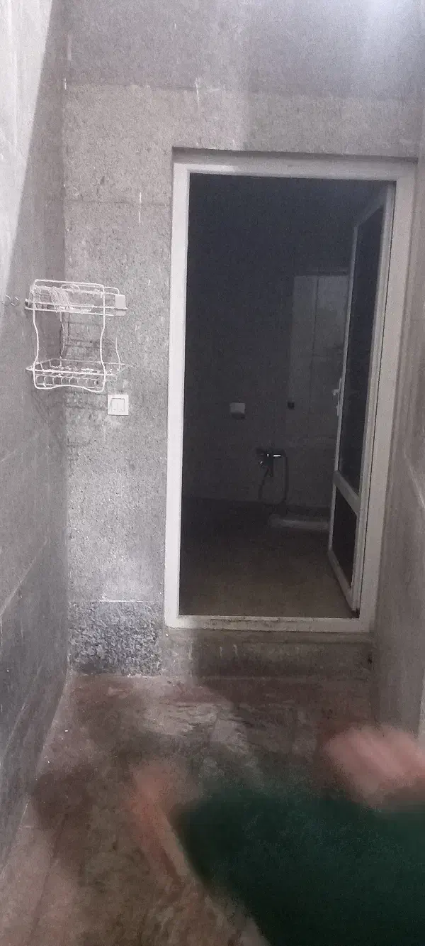 رهن و اجاره واحد تجاری و اداری با فضای باز و بزرگ|اجارهٔ دفتر کار، اتاق اداری، مطب|مشهد, کوشش|دیوار