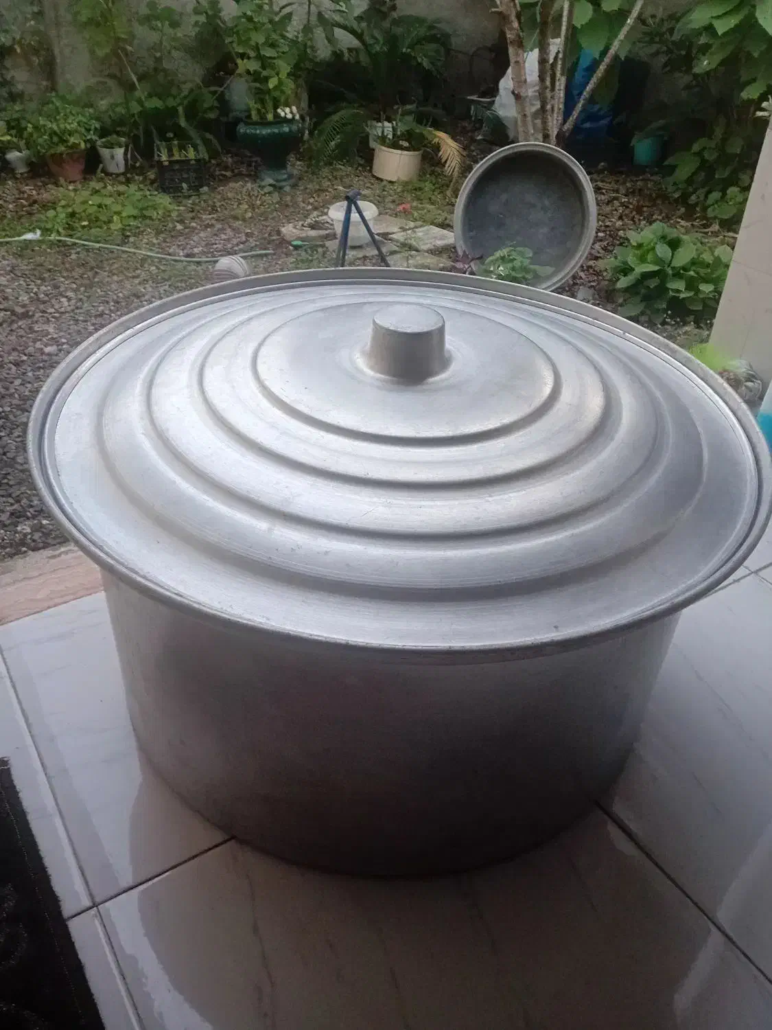 قابلمه|ظروف پختوپز|صومعهسرا, |دیوار