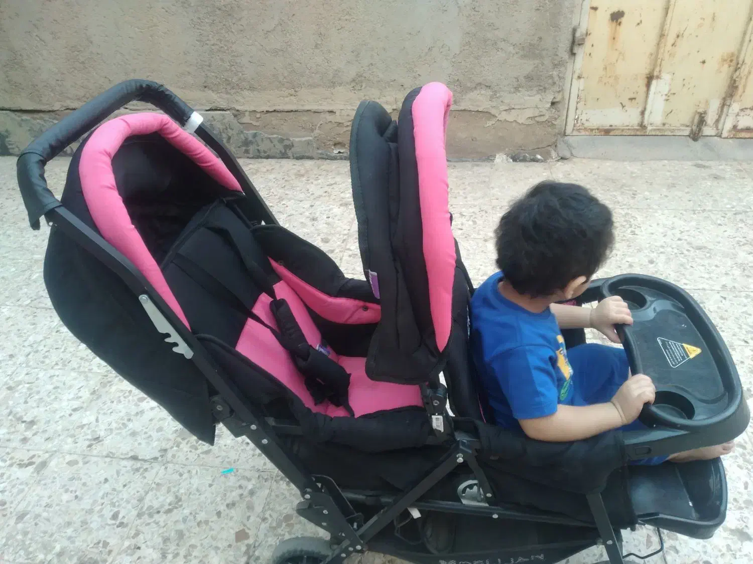 کالسکه دوقلو تمیز|کالسکه و لوازم جانبی|اهواز, اسماعیلیه|دیوار