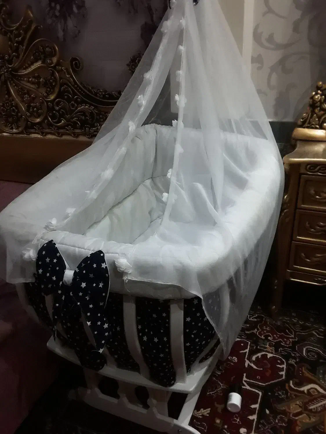 تخت گهواره ای کودک|اسباب و اثاث بچه|بستان آباد, |دیوار