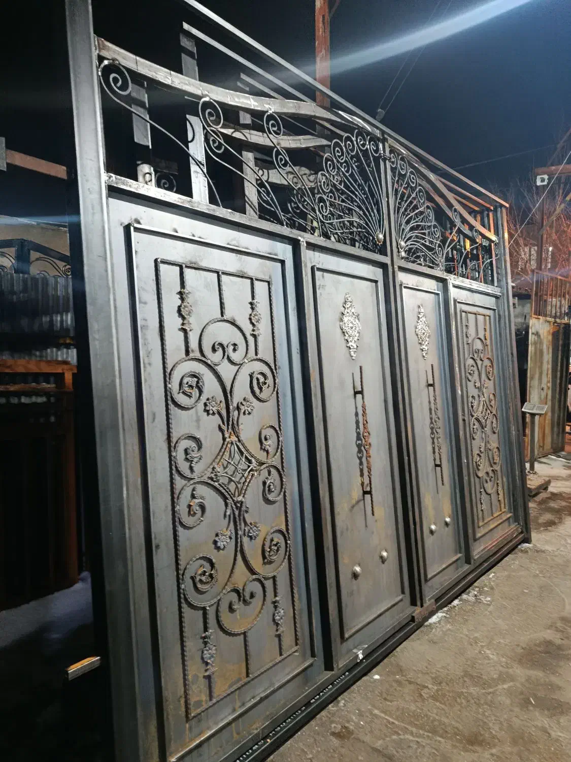 درب و پنجره آهنی|مصالح و تجهیزات ساختمان|تبریز, |دیوار