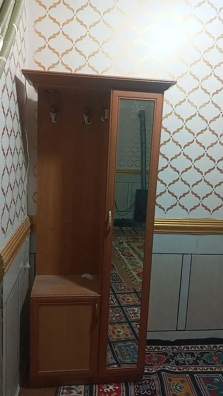 جاکفشی قدی|جاکفشی، کمد، دراور|اهواز, کوی فرهنگیان ۱|دیوار