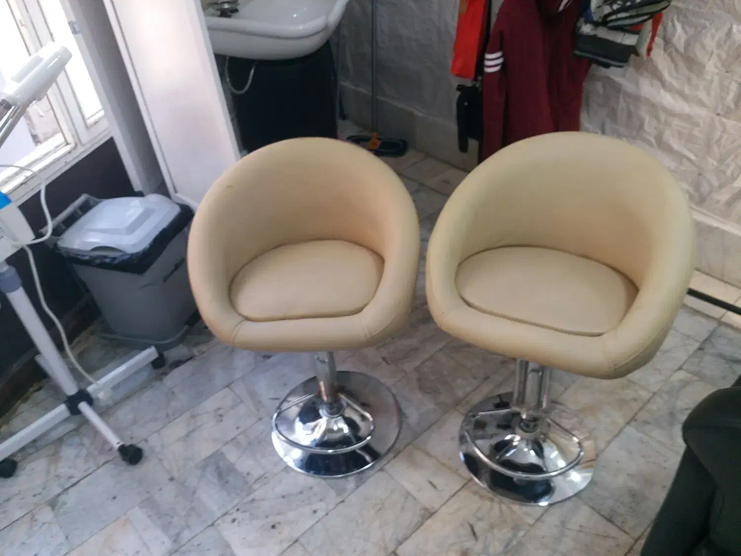 صندلی اوپن جکدار|صندلی و نیمکت|شهریار, کهنز|دیوار