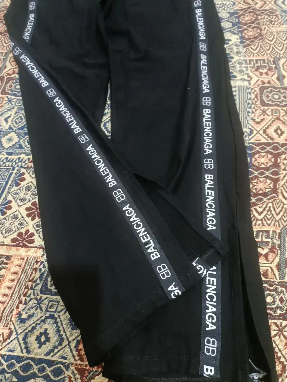 کلکسیون لباس|کلکسیون سکه، تمبر، اسکناس|نهاوند, |دیوار