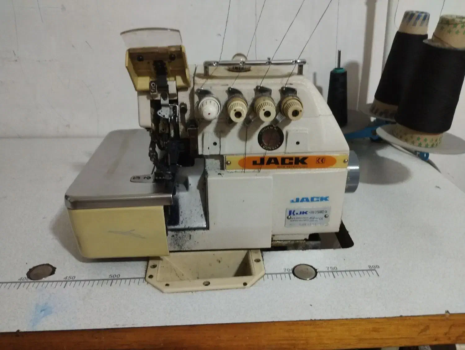 سردوز ۴ نخ جک|چرخ خیاطی و ریسندگی|آزادشهر, |دیوار