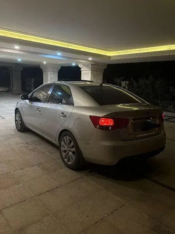 سراتو وارداتی ۲۰۰۰ سی سی|خودرو سواری و وانت|سلمان‌شهر, |دیوار