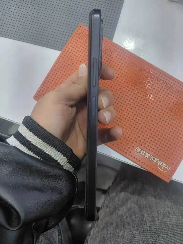 نوت 12|موبایل|قم, عربستان|دیوار