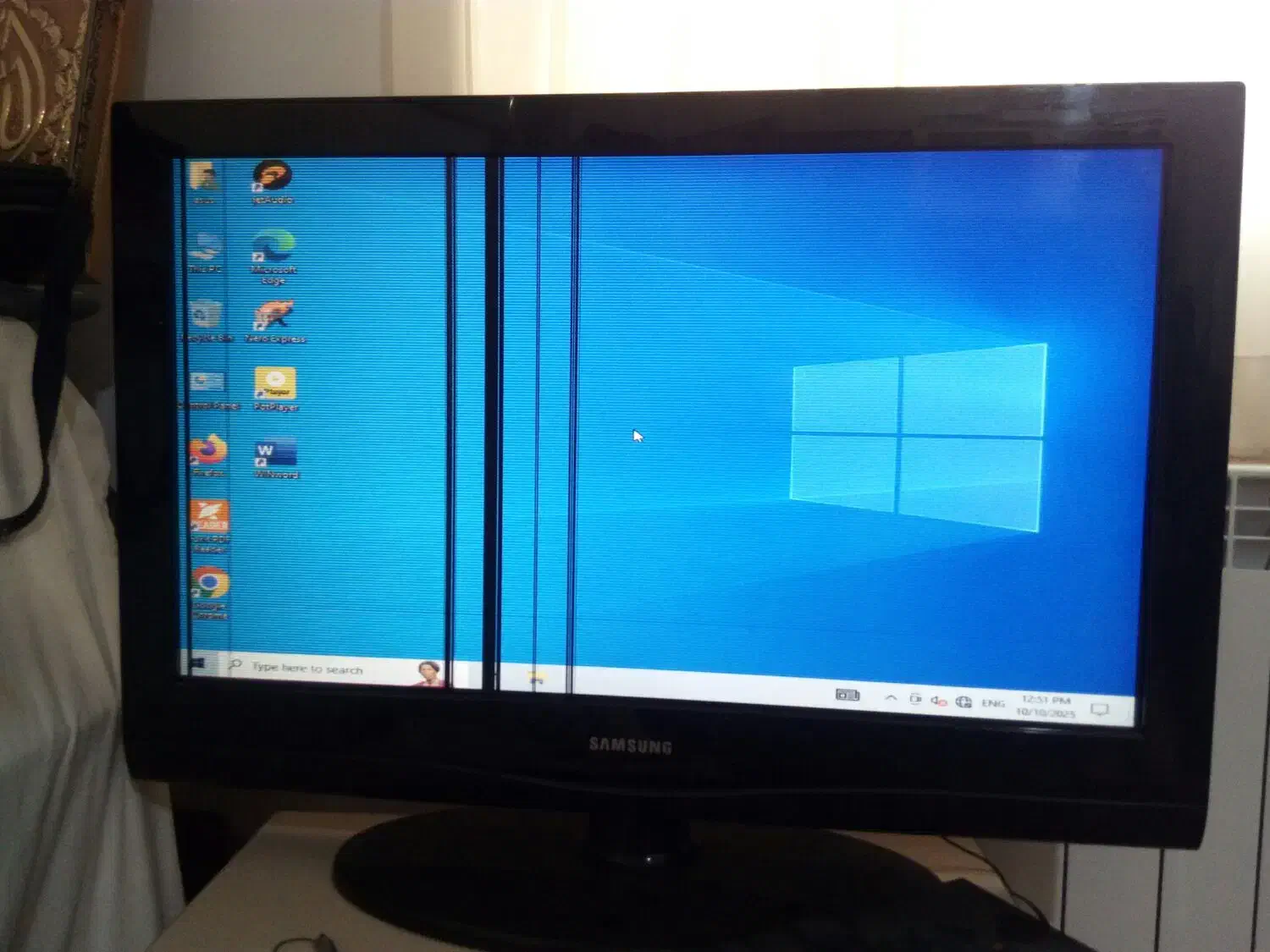 مونیتور تلویزیون 32 اینچ سامسونگ|قطعات و لوازم جانبی رایانه|رشت, رودباری|دیوار