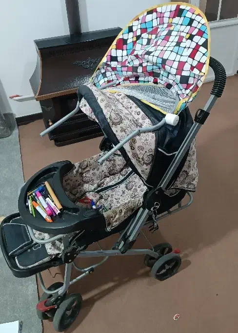 کالسکه بچه|کالسکه و لوازم جانبی|سنندج, |دیوار