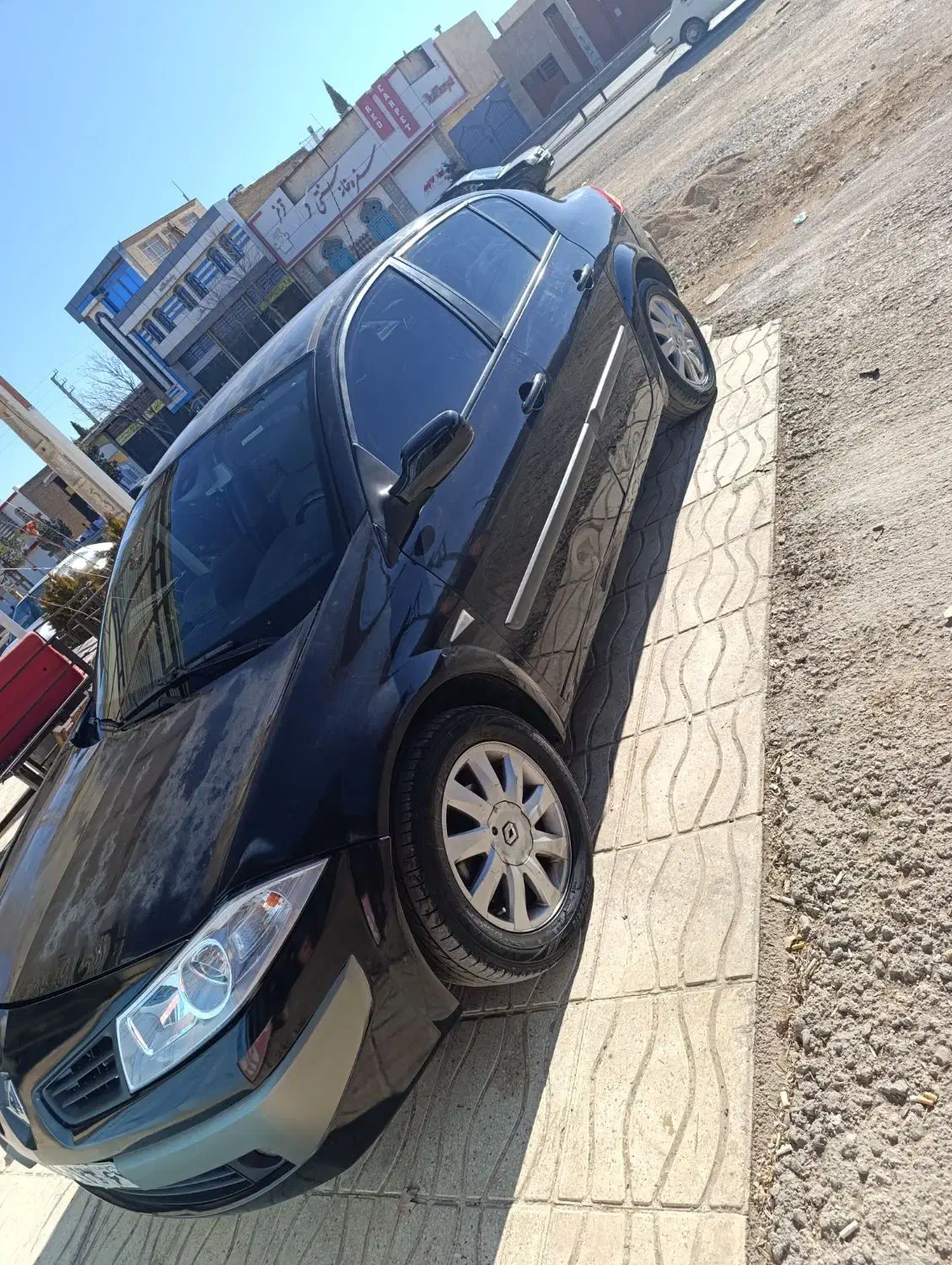 مگان 2000 مدل 89 اتومات|خودرو سواری و وانت|شیراز, قلات|دیوار