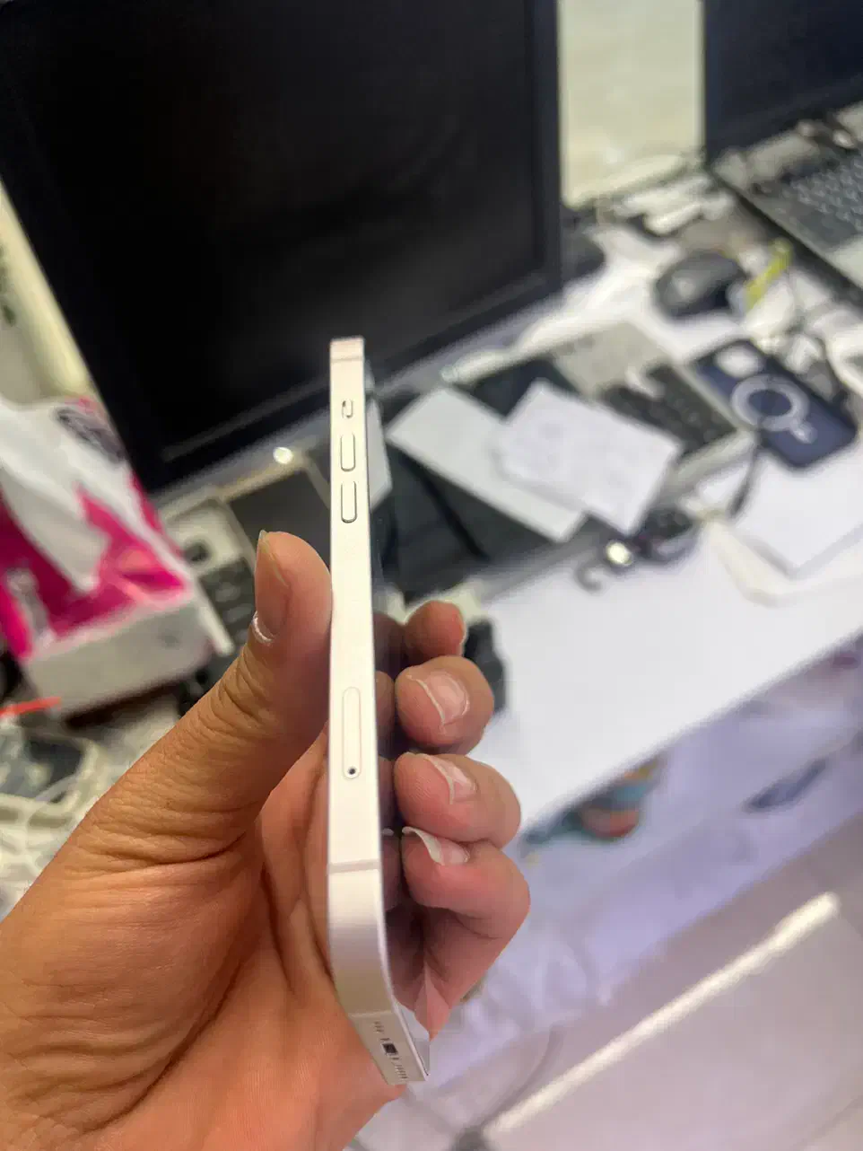 ۱۳نرمال ۲۵۶|موبایل|شیراز, شهرک گلستان|دیوار