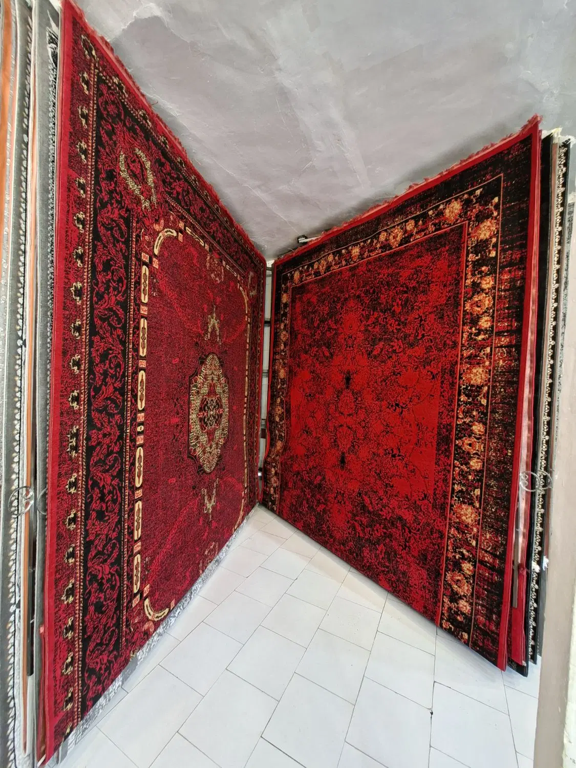 فرش۹و۶متری تخفیفی تصاویر بالا فقط دانه ای ۱۱/۵۰۰ ت|فرش|مشهد, سیلو|دیوار