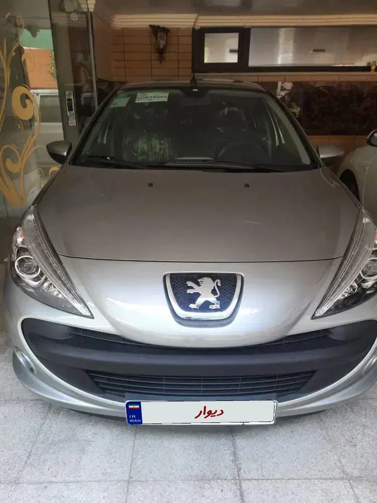 ۲۰۷ صفر نقره ای اتومات|خودرو سواری و وانت|اصفهان, سروستان|دیوار