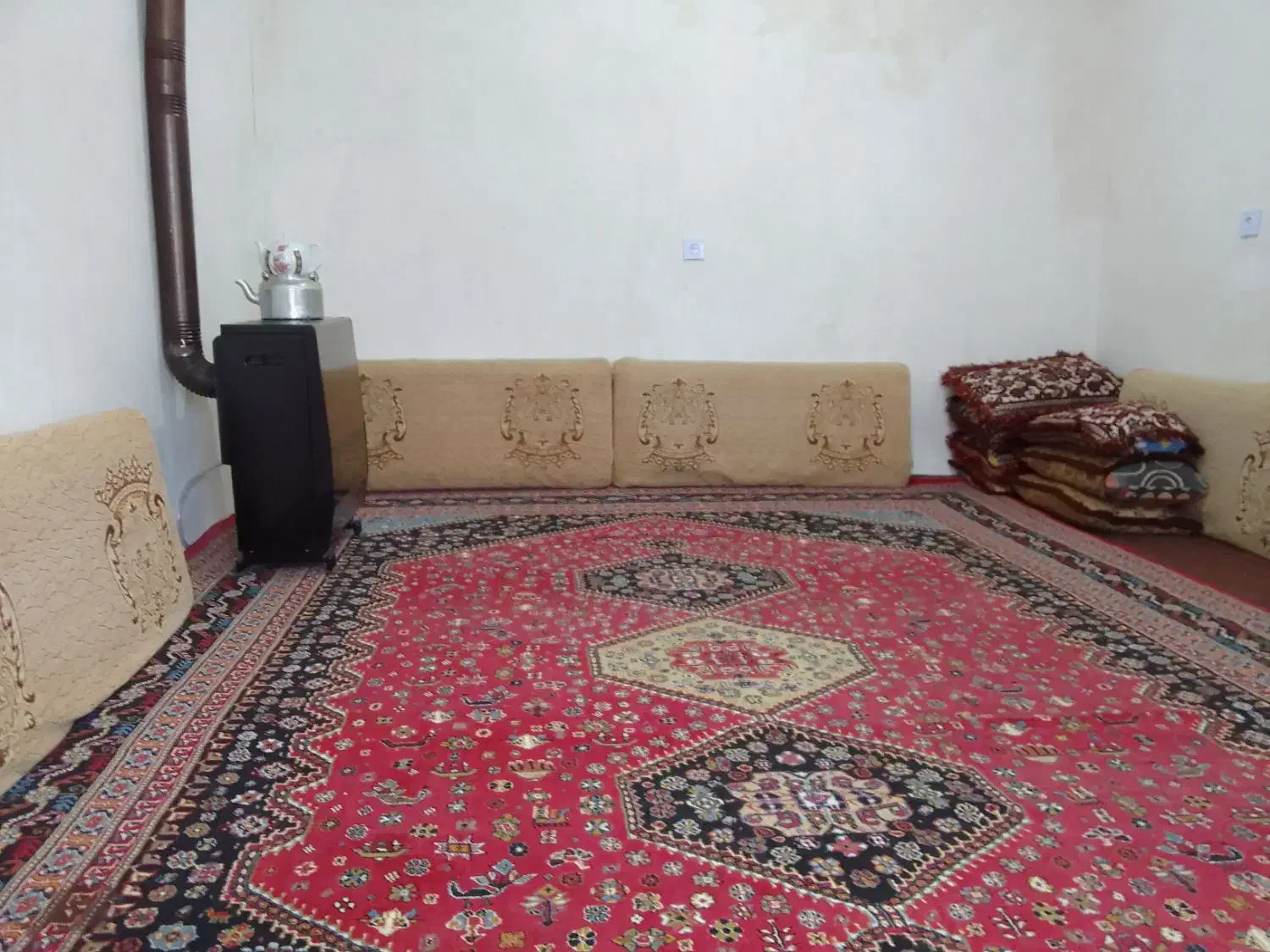 اجاره یکماهه وشبانه روزی سوییت وخانه با پارکینگ|اجارهٔ کوتاهمدت آپارتمان و سوئیت|ایلام, |دیوار