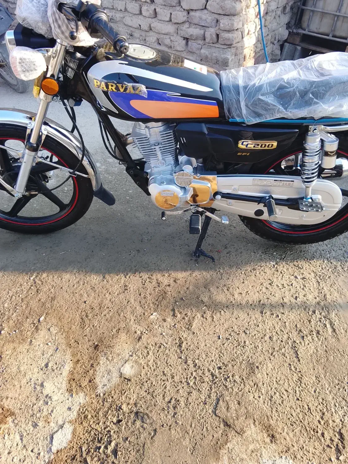 موتور ۲۰۰ خشک معاوضه با وانت وشرایط|موتورسیکلت|زاهدان, |دیوار