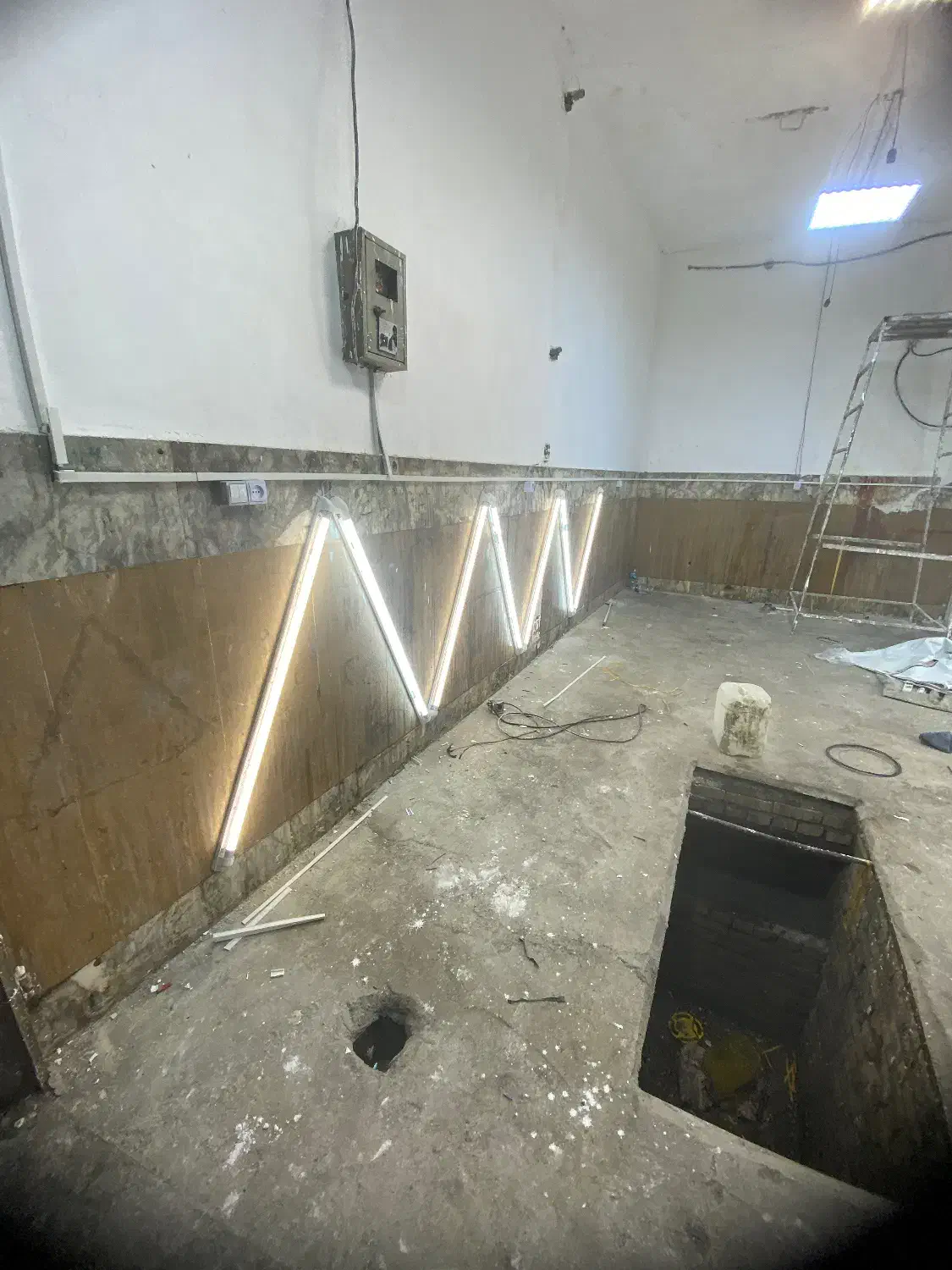 برقکاری|خدمات پیشه و مهارت|رباط‌کریم, رباط‌کریم|دیوار