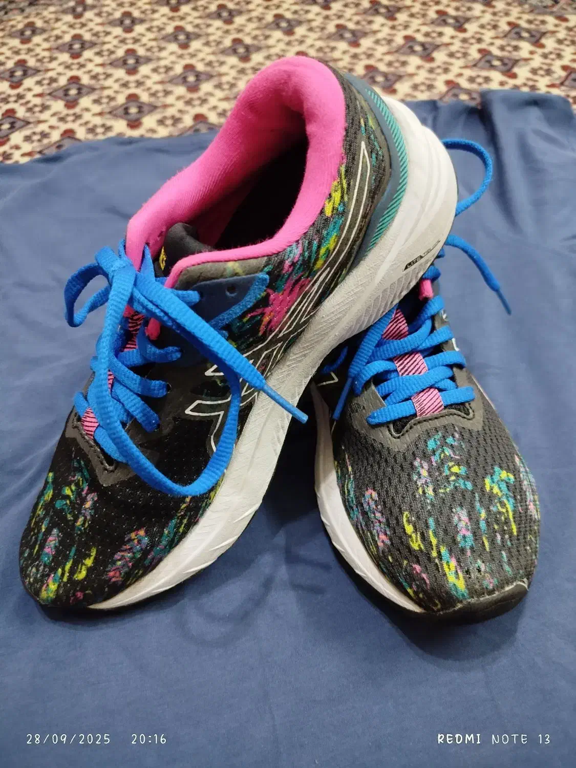 کتونی درحد نوو کاملا سالم بشرط|کیف، کفش، کمربند|تهران, امانیه|دیوار