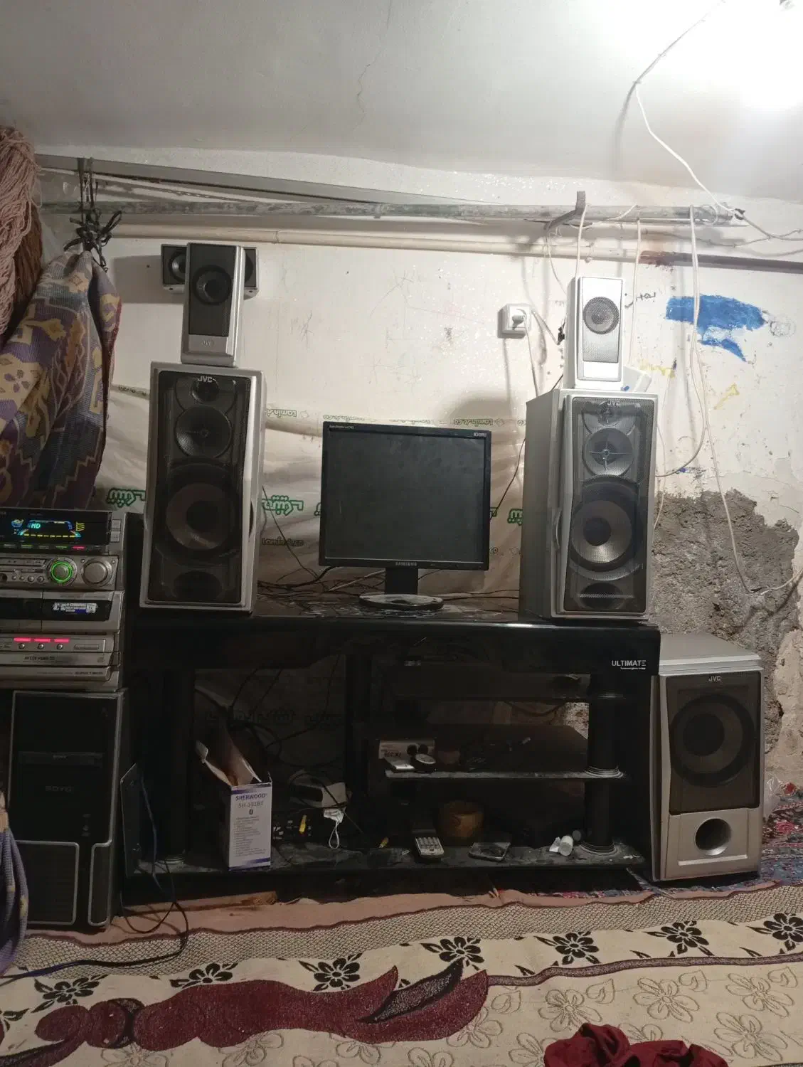 آیوا|سیستم صوتی خانگی|کاشان, باغچه فیض|دیوار