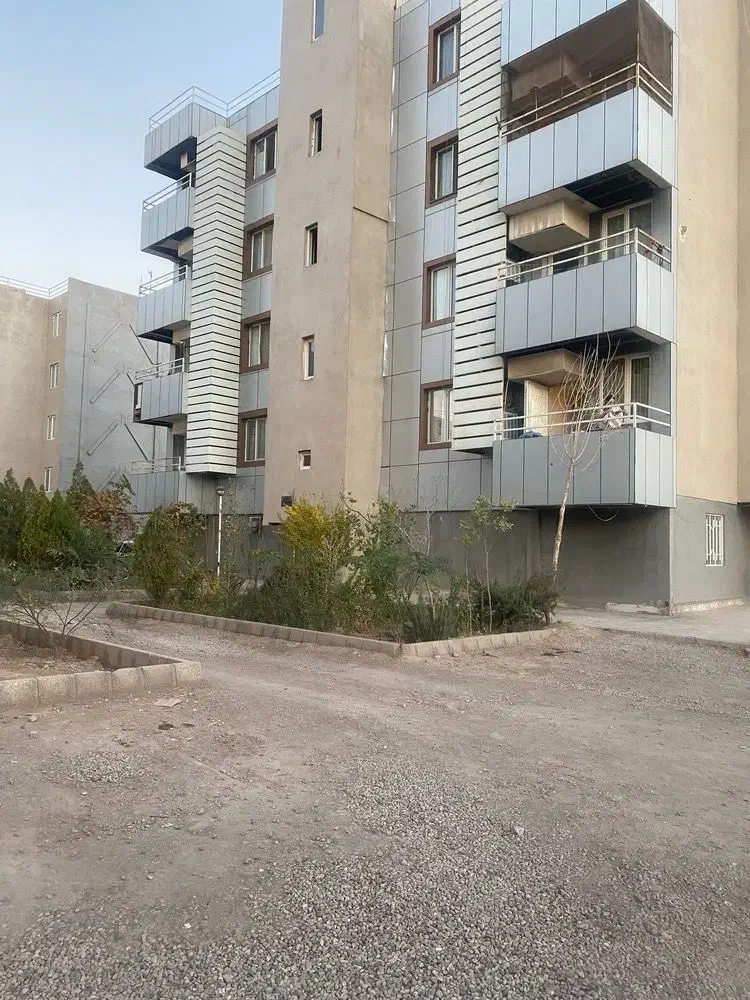 حاجی آباد ۸۵ متری مسکن بشرا|فروش آپارتمان|کرمان, |دیوار