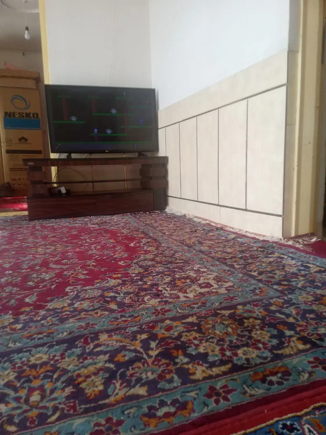 زیر تلوزیون امبی اف کرئی چنس خیلی خوب و جدید|میز تلویزیون|لردگان, |دیوار