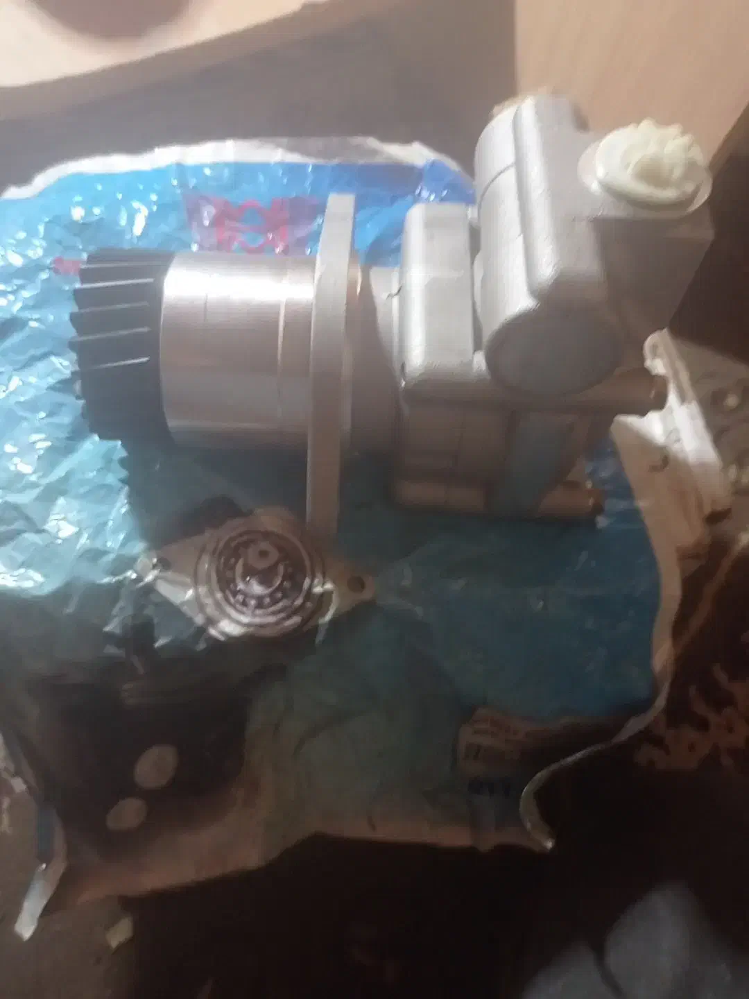 پمپ هیدرولیک فرمان ولو f12|خودرو سنگین|مرودشت, بیست متری بیمارستان|دیوار