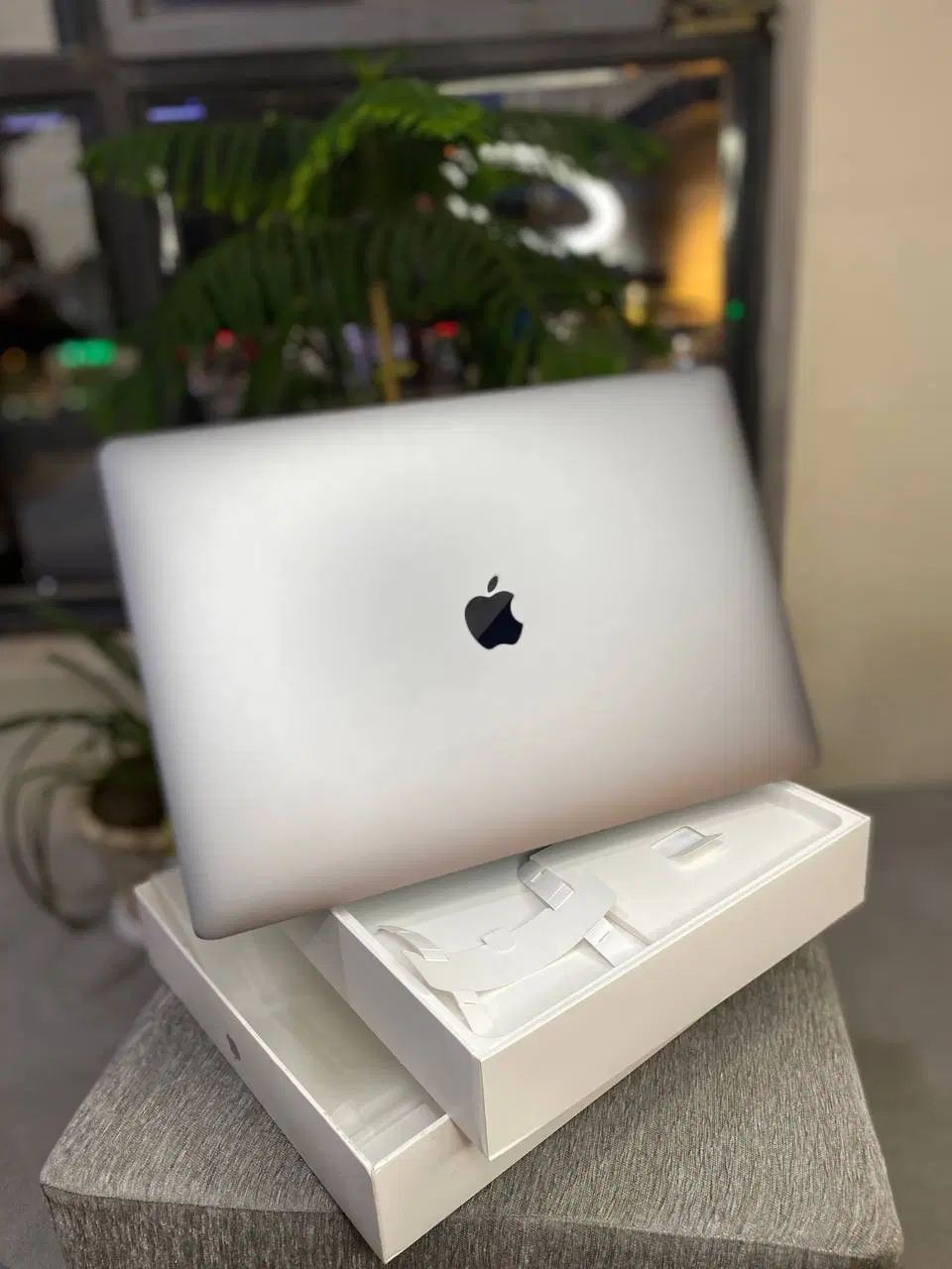 MacBook Pro 2018|رایانه همراه|تهران, فلسطین (میدان انقلاب)|دیوار