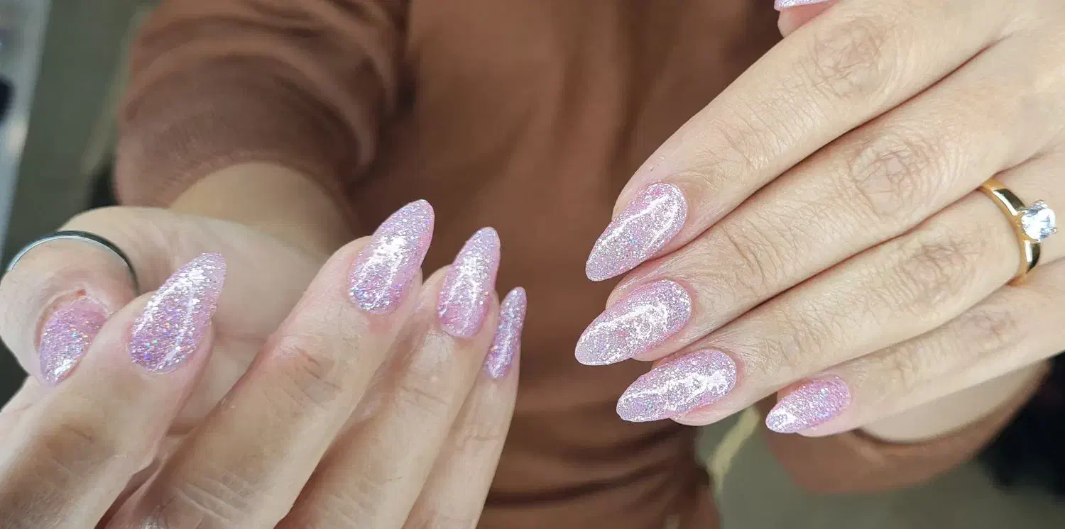 دستان خود را کنار ما زیبا کنید|خدمات آرایشگری و زیبایی|فریدونکنار, |دیوار