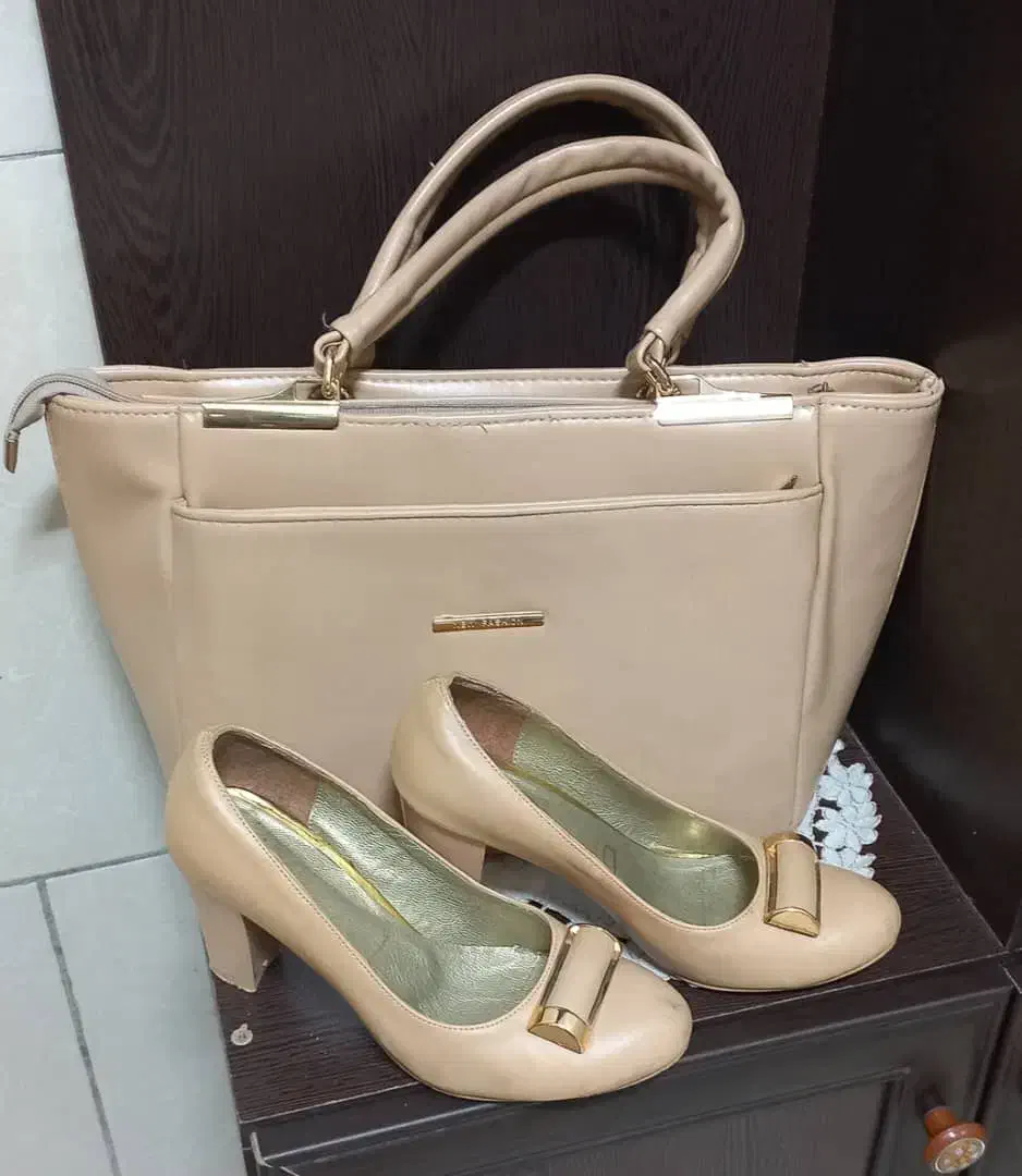 ماکسی و کیف و کفش|لباس|آفتاب, |دیوار