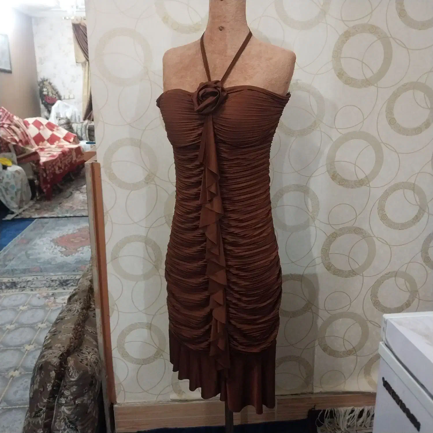 دکلته|لباس|برازجان, |دیوار