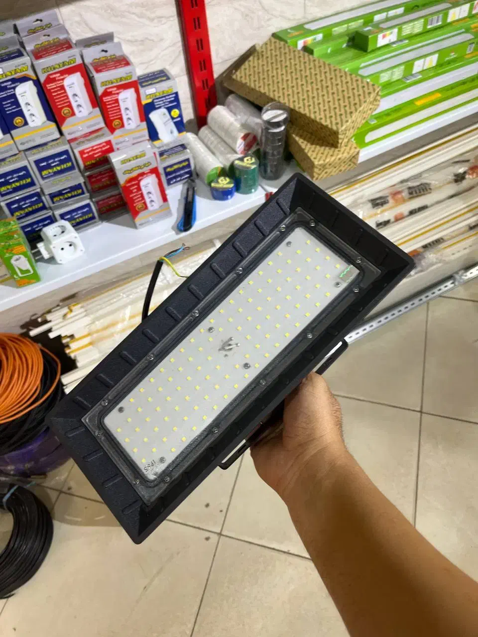 انواع لامپ پروژکتور مهتابی|لامپ و چراغ|گنبد کاووس, |دیوار