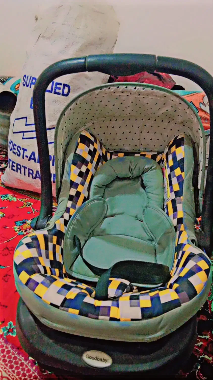 کریر|تخت و صندلی بچه|سبزوار, صالح آباد|دیوار