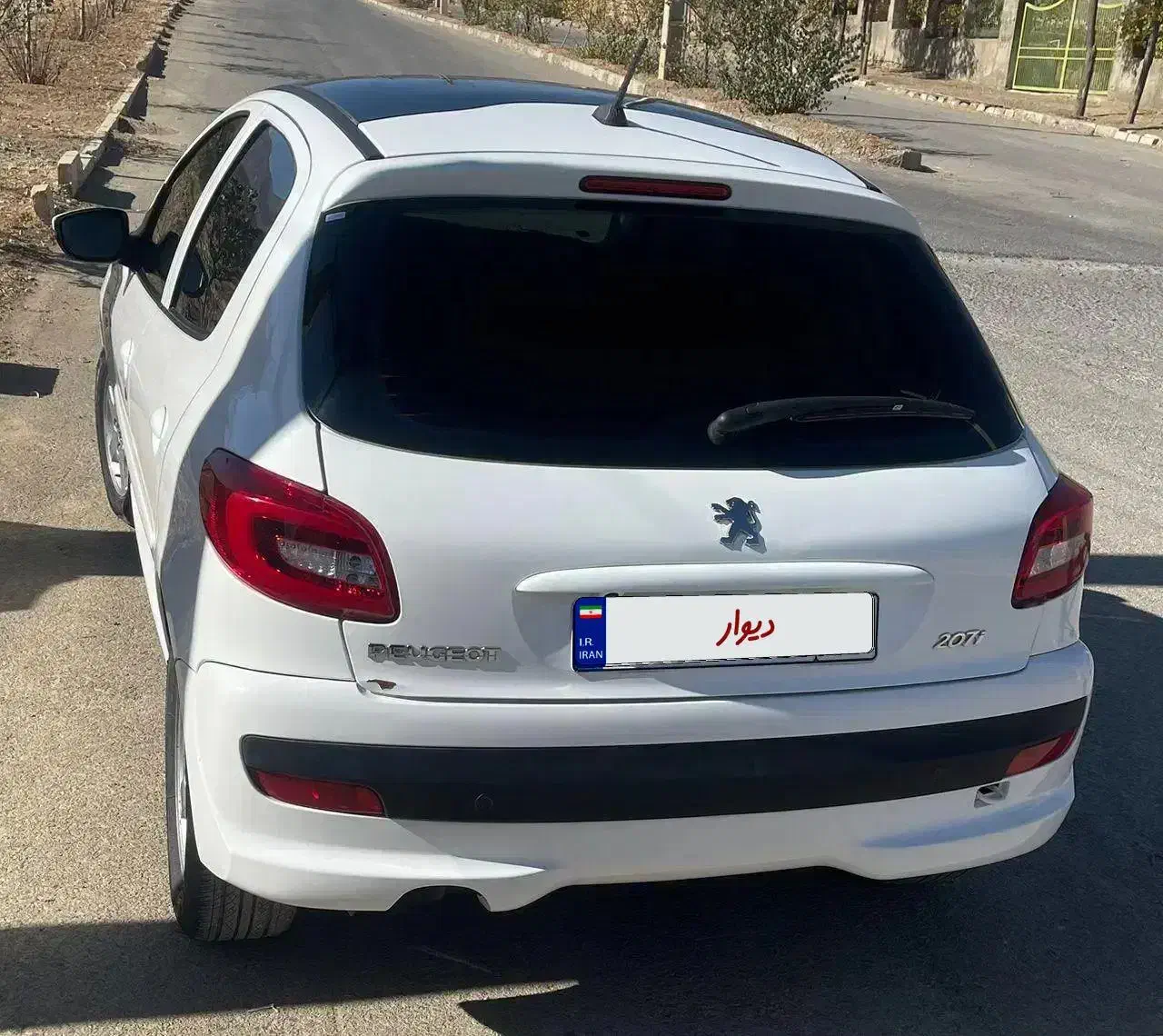 ماشین۲۰۷پانا مدل۴۰۲کم کار|خودرو سواری و وانت|فرمهین, |دیوار