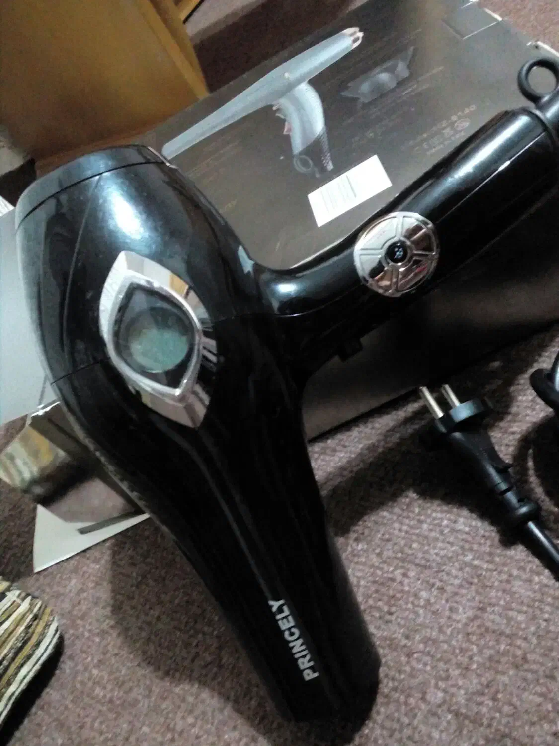 PRlCELY سشوار|آرایشی، بهداشتی، درمانی|رشت, جانبازان|دیوار