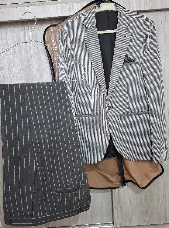 کت و شلوار اسپرت|لباس|اشتهارد, |دیوار