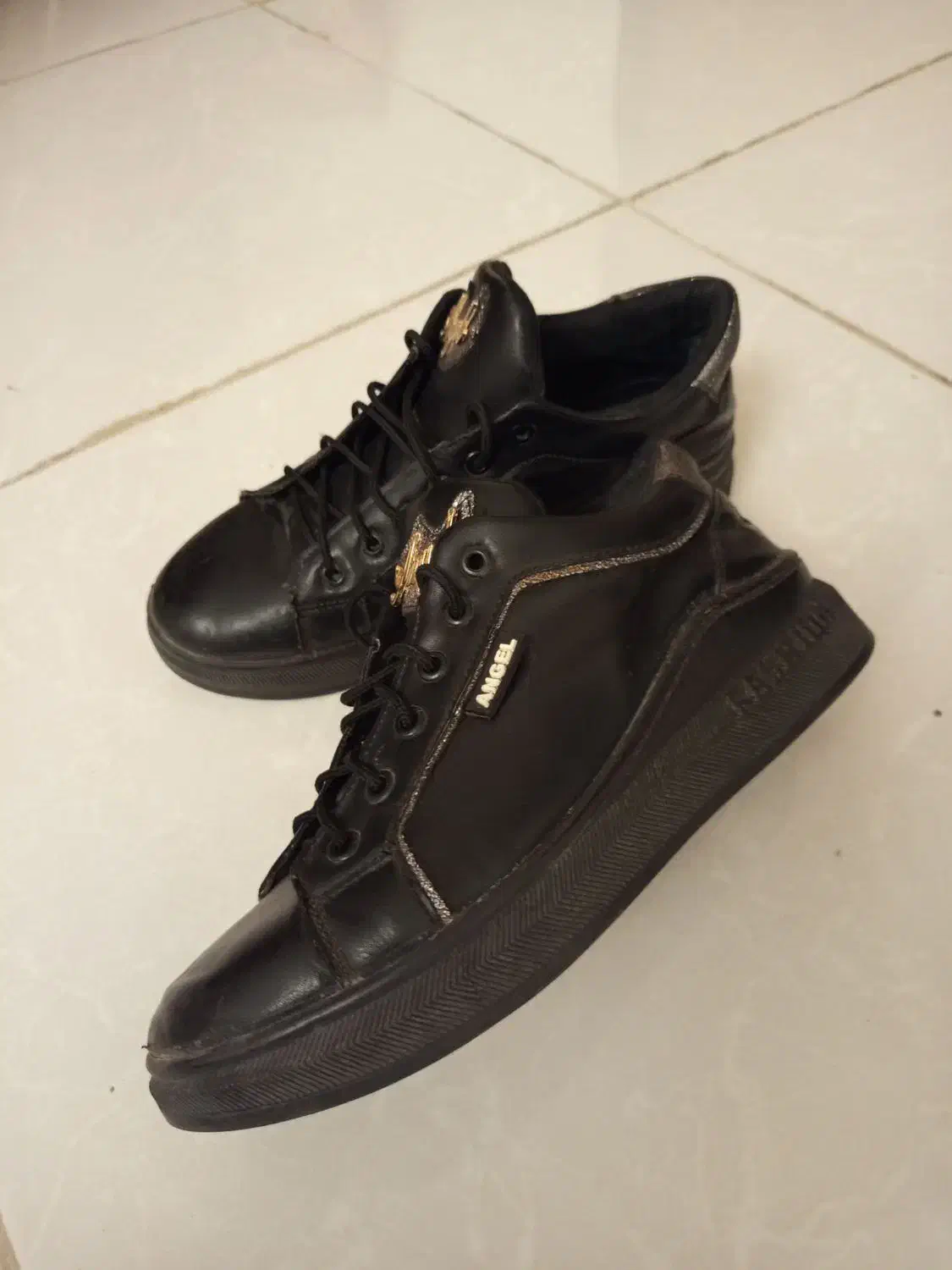 کتونی زنانه آنجل|کیف، کفش، کمربند|پرند, فاز ۴|دیوار