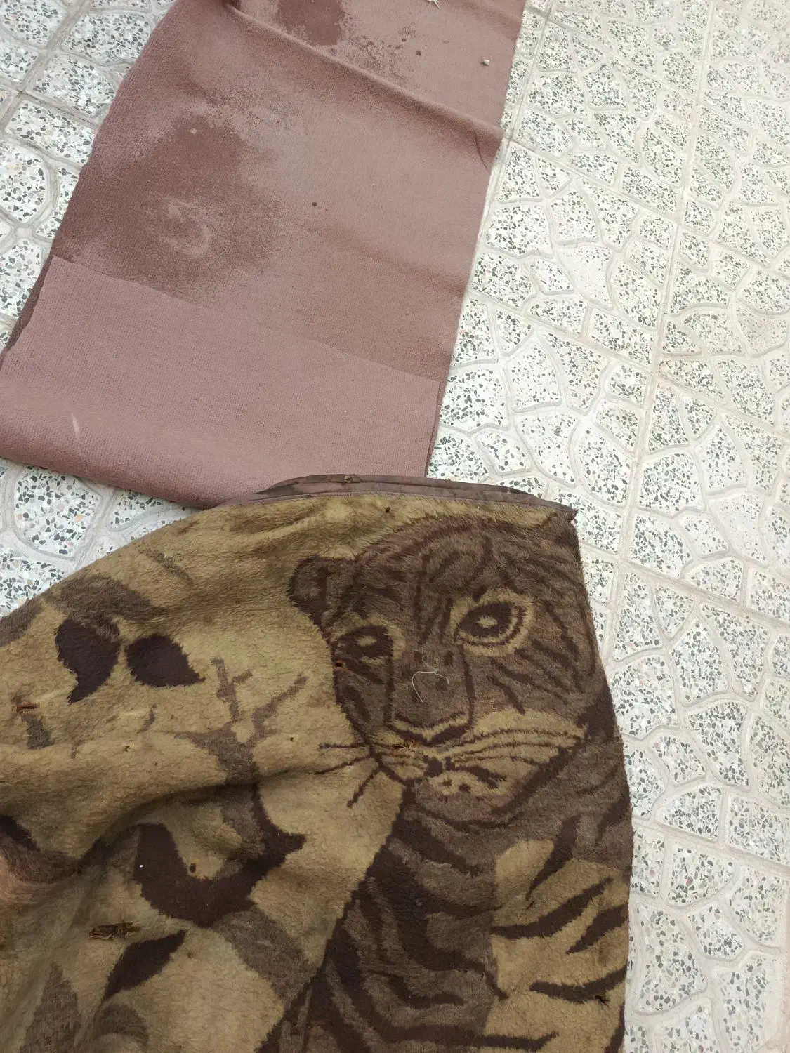 پتو|رختخواب، بالش، پتو|بروجرد, |دیوار