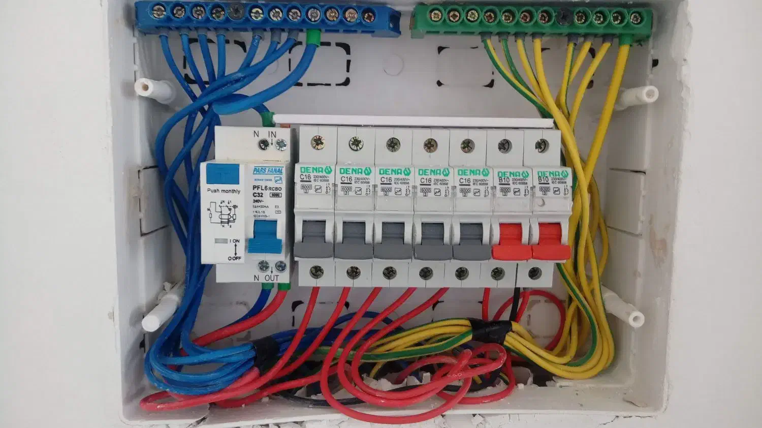 برقکار ساختمانی|استخدام صنعتی، فنی، مهندسی|تهران, نارمک|دیوار