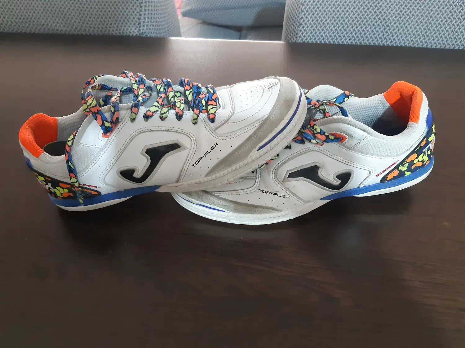 کفش سالنی حرفه ای جوما مدل تاپ فلکس|تجهیزات ورزشی|فولادشهر, مسکن مهر فولادشهر|دیوار