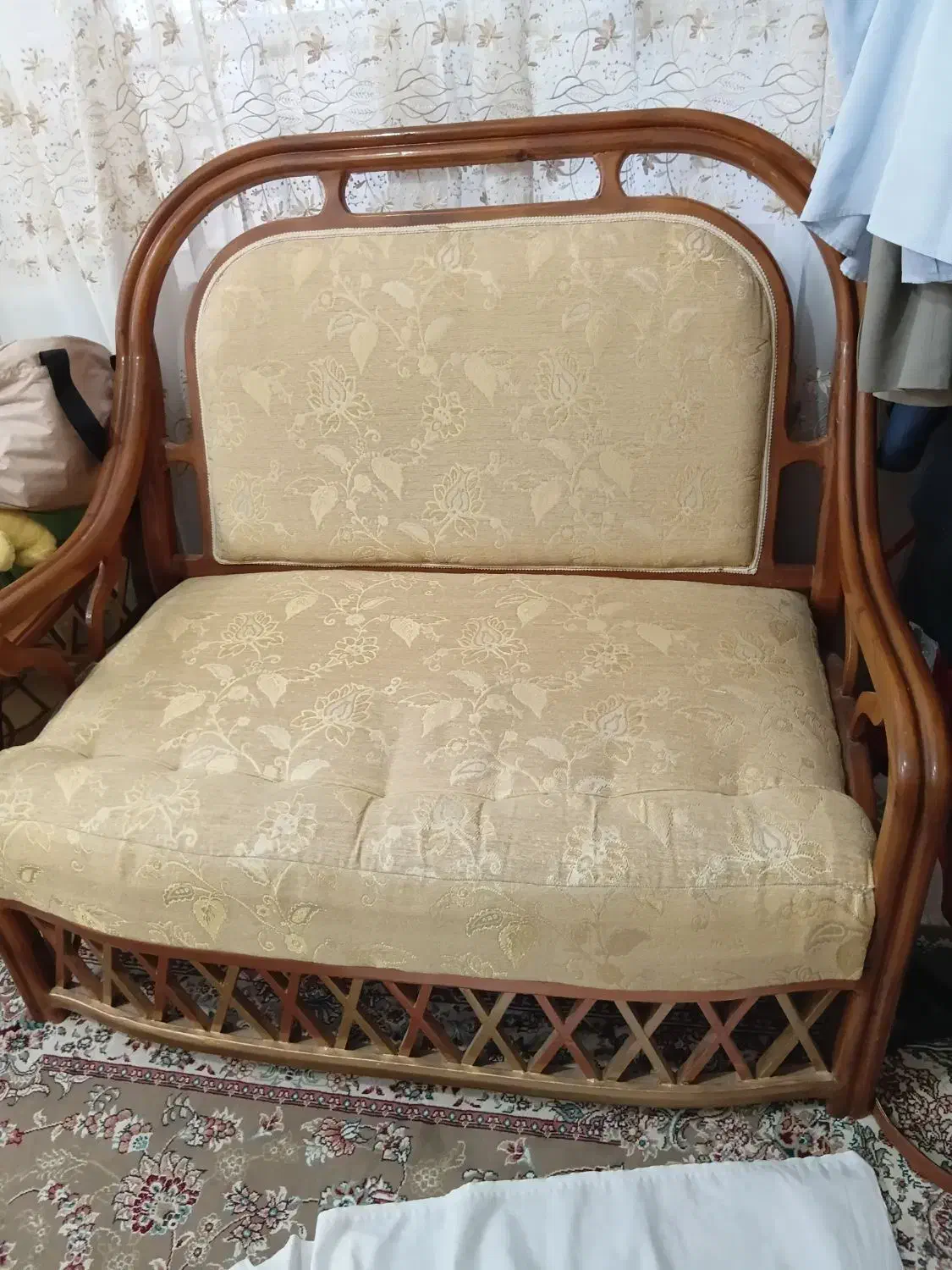 مبل|مبلمان خانگی و میز عسلی|کاخک, |دیوار