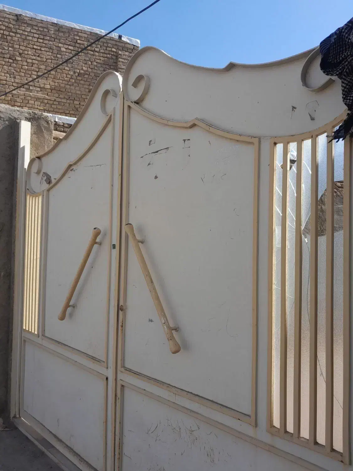 در حیاط بزرگ برا خونه و باغ ویلا|مصالح و تجهیزات ساختمان|سبزوار, کلاته سیفر|دیوار