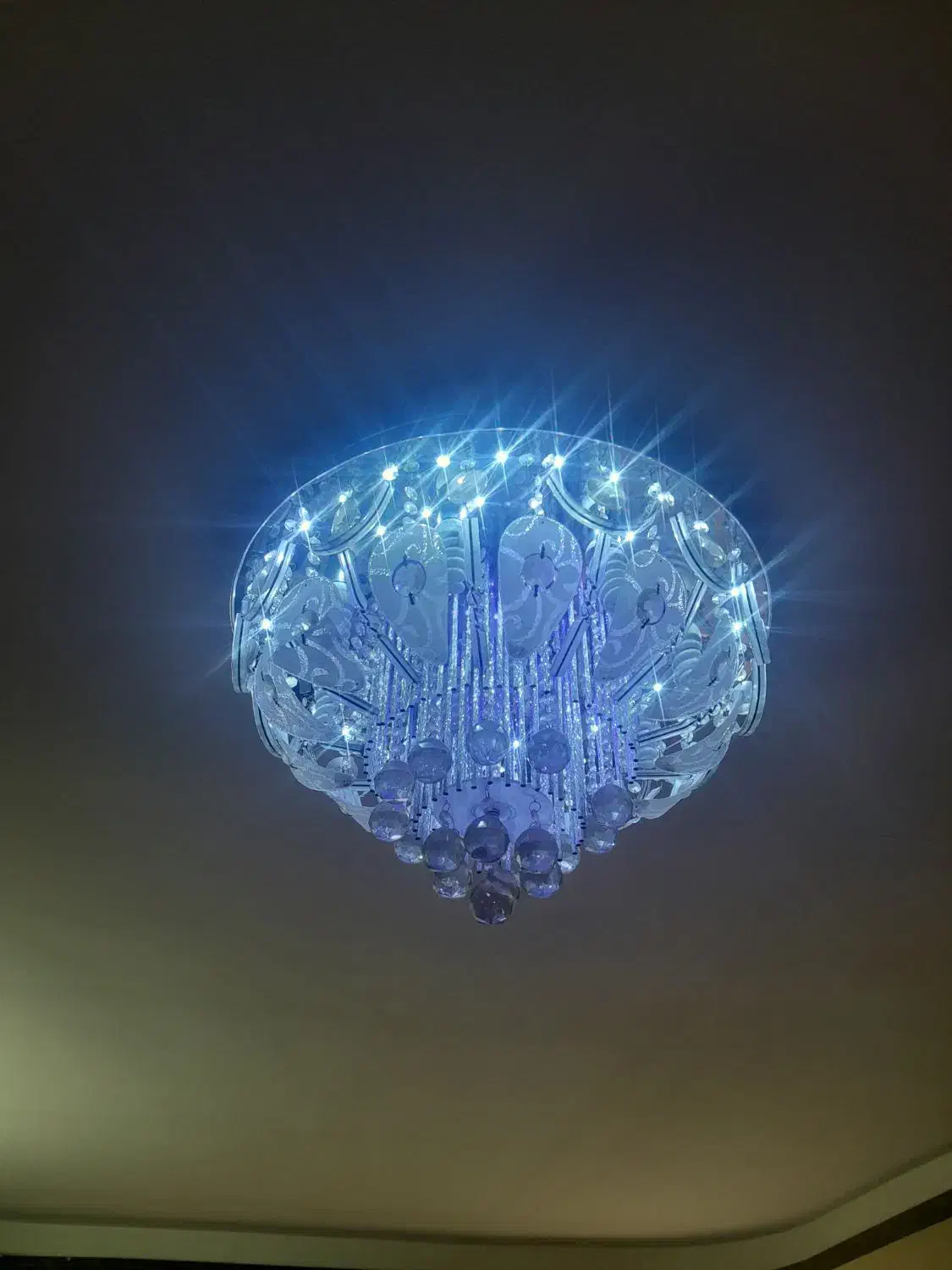 لوستر|لوستر و چراغ آویز|اصفهان, شیخ طوسی|دیوار