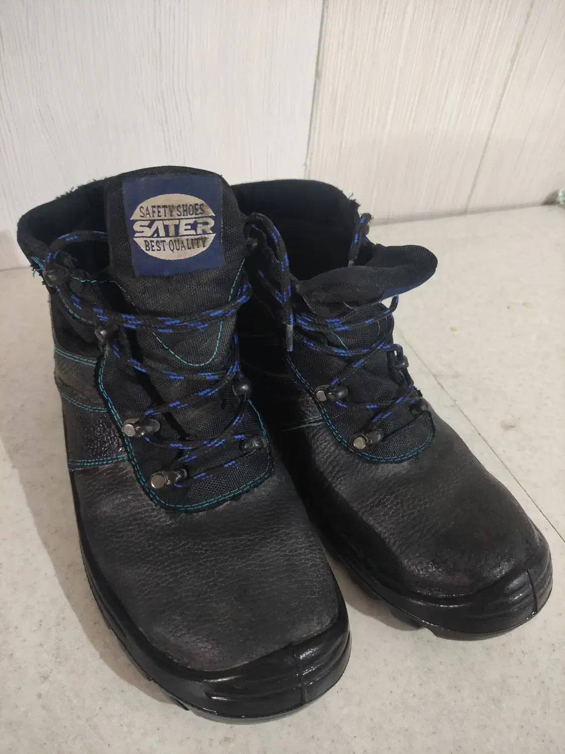 کفش کار|کیف، کفش، کمربند|گرگان, |دیوار