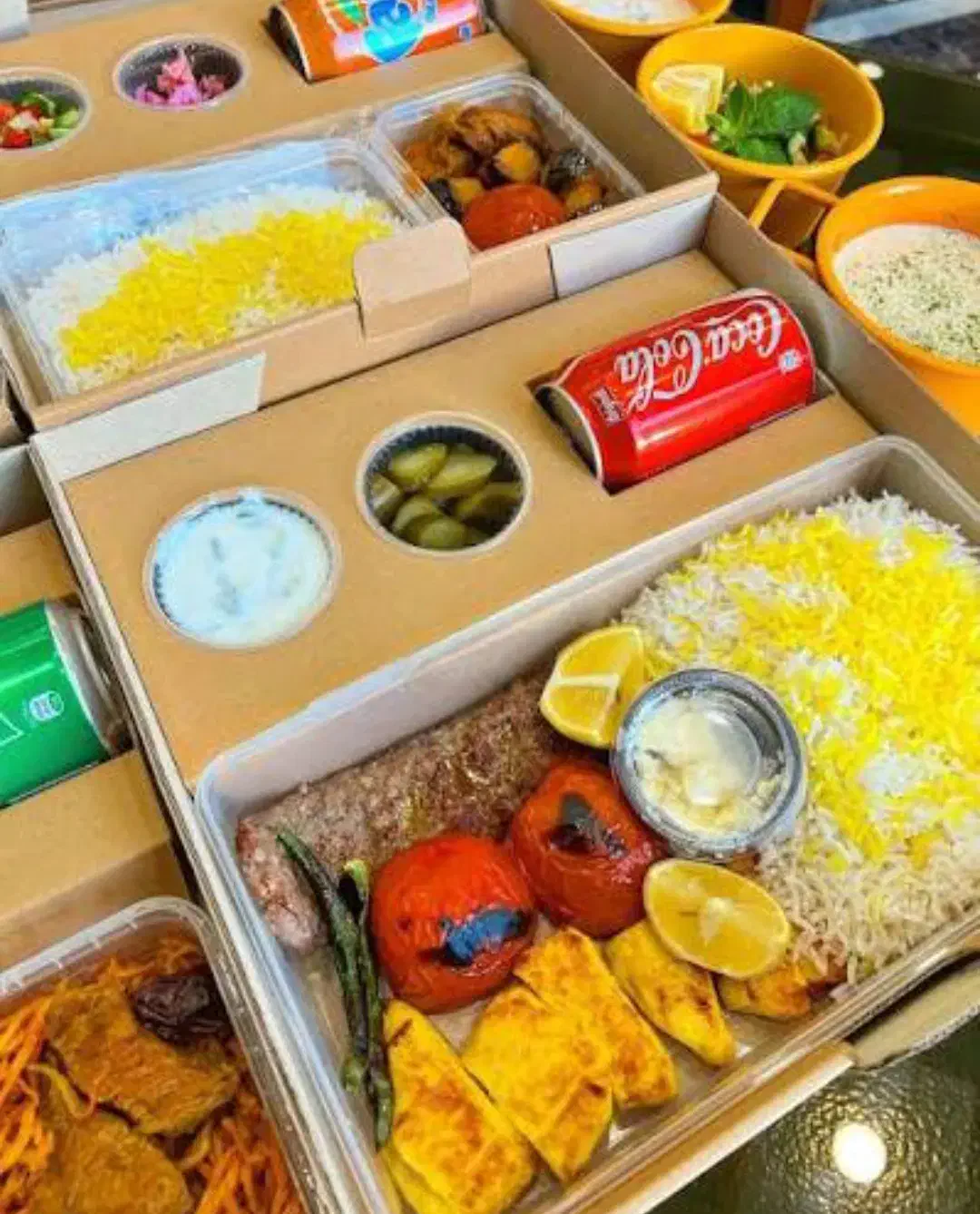 غذا درجه یک پرسنلی/شرکت ارگان/هلدینگ ها //مراسم ها|خوردنی و آشامیدنی|تهران, شهرک غرب|دیوار