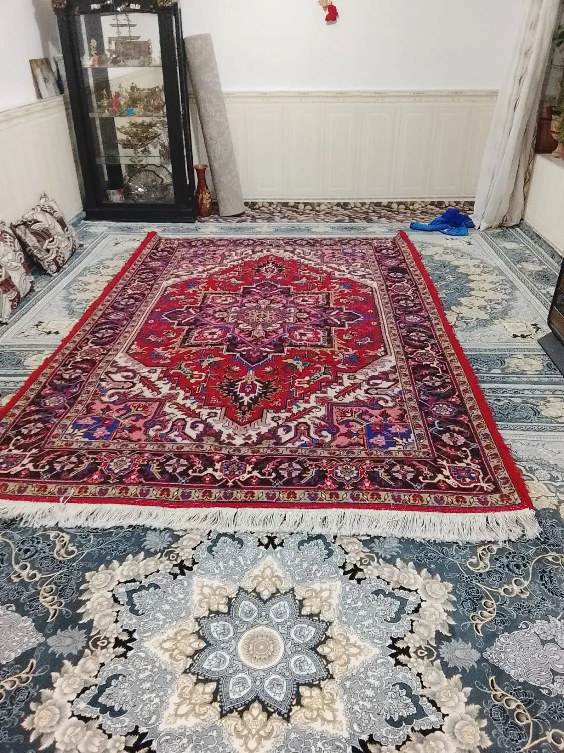 دو عدد فرش دست بافت قیمت وقت ۱۳۰ تومان|فرش|تیکمه داش, |دیوار