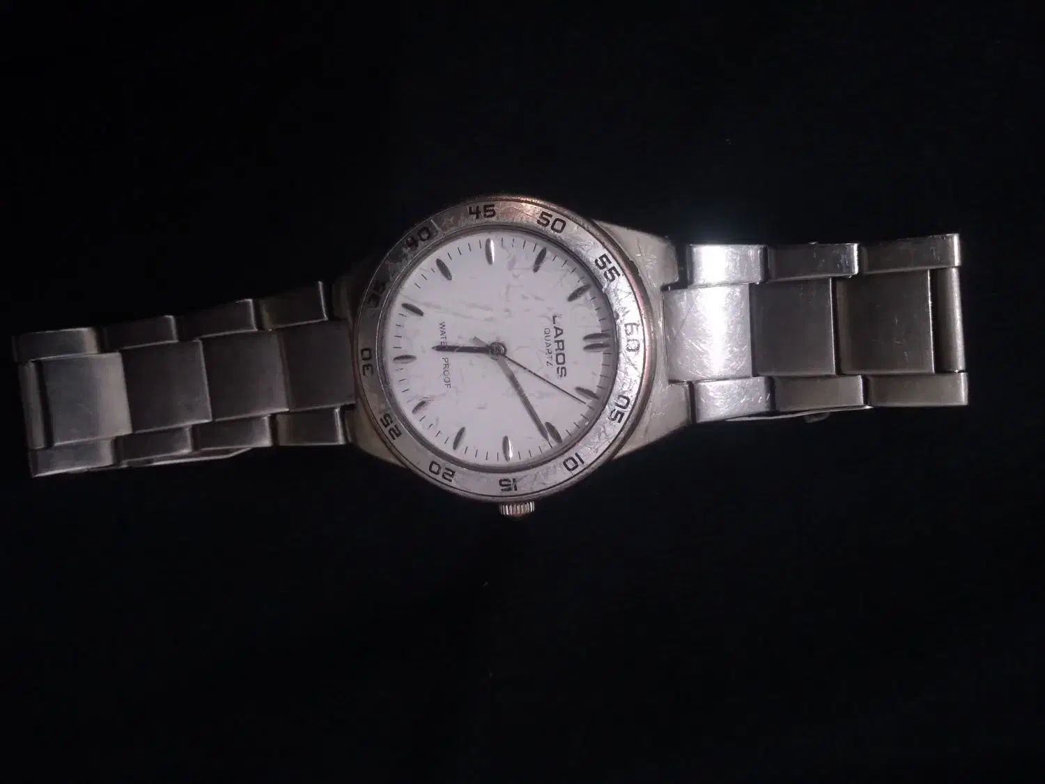 ساعت مچی لاروس|ساعت|اراک, |دیوار