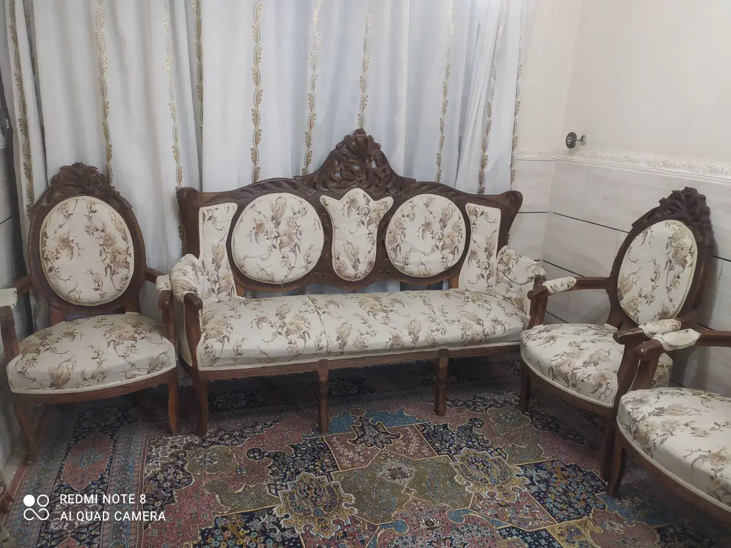 مبل سلطنتی هفت نفره|مبلمان خانگی و میز عسلی|شیراز, شاهچراغ|دیوار