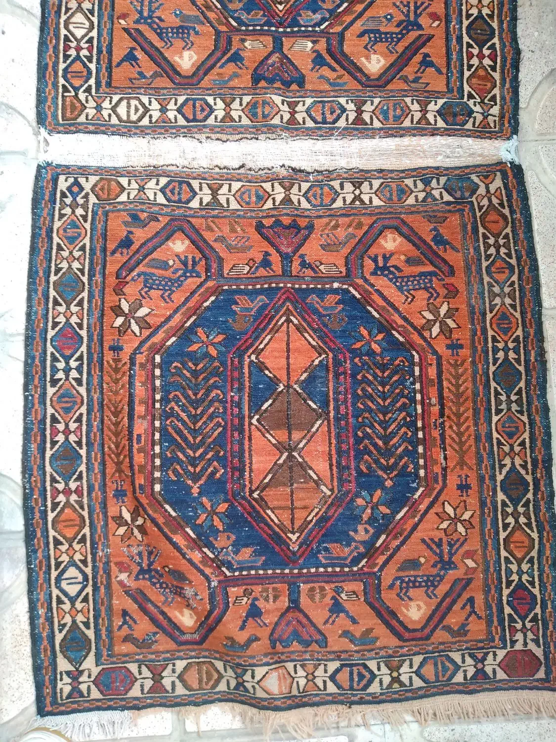 با سلام ۰ دو تخته پادری به هم چسبیده ۰ گلیم|گلیم، جاجیم، گبه|خوی, |دیوار