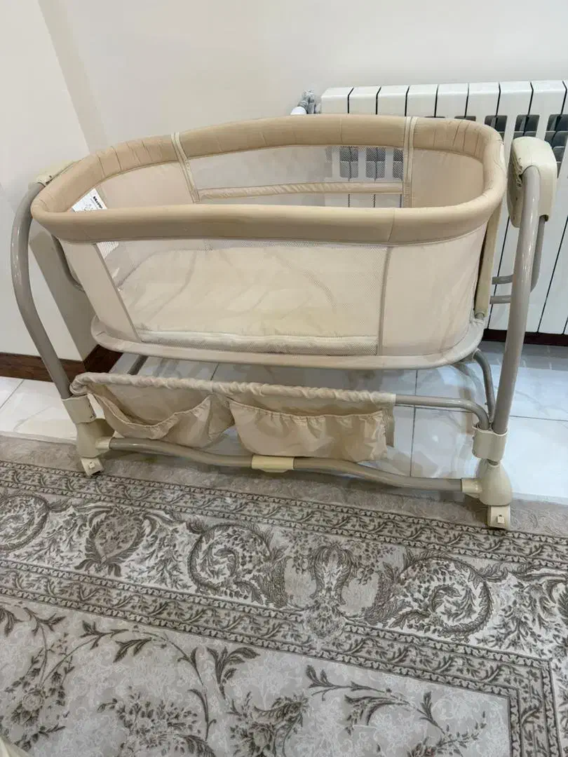 گهواره کودک|تخت و سرویس خواب|تهران, شهرک گلها (تهرانسر)|دیوار