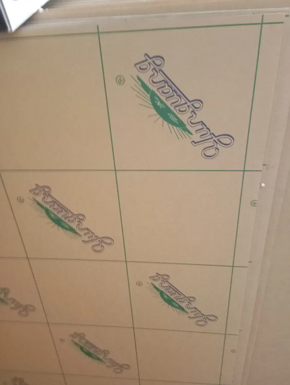 محافظ صفحه تلویزیون(گلس)|تلویزیون و پروژکتور|اصفهان, باغ فدک|دیوار